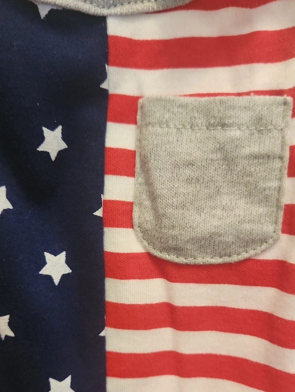 NWT. RED, WHITE AND BLUE PATRIOTIC ONEZEE BY BABY ESSENTIALS. SIZE 03 MONTHS - Picture 3 of 5